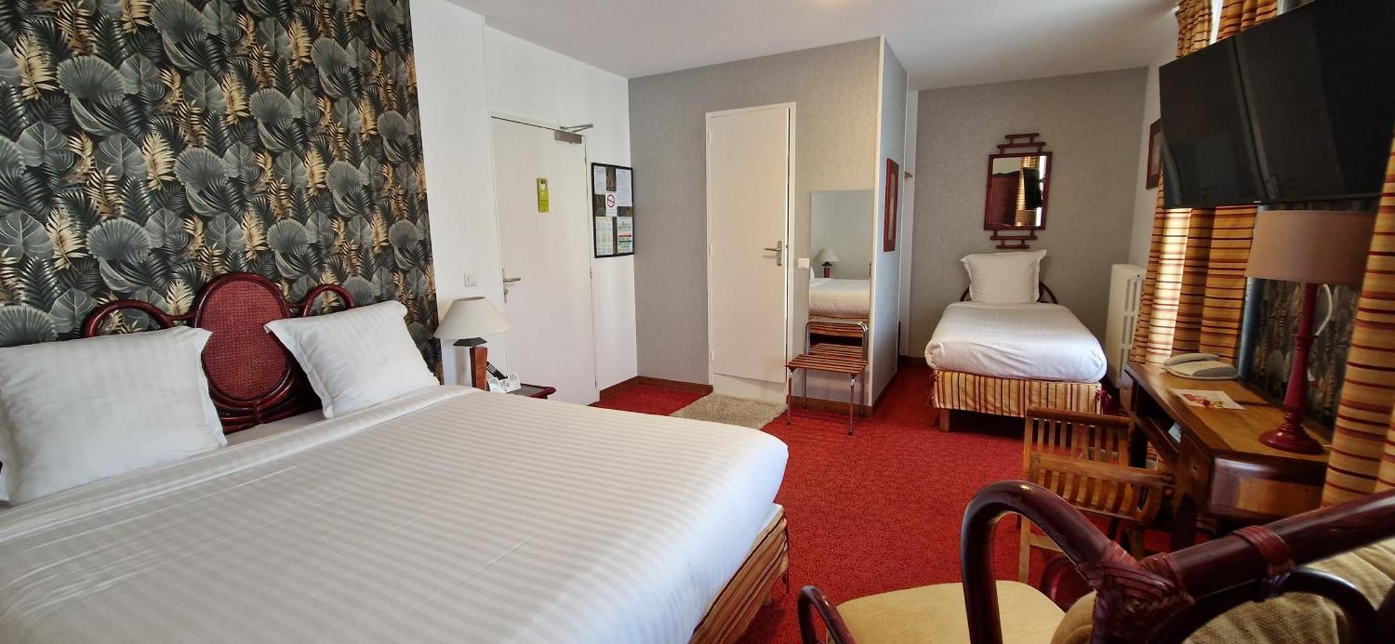Brit Hotel Essentiel Pontivy Robic Exterior photo