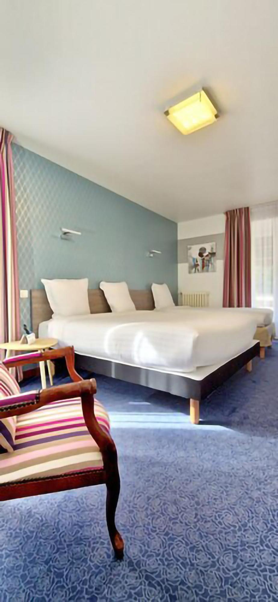 Brit Hotel Essentiel Pontivy Robic Exterior photo
