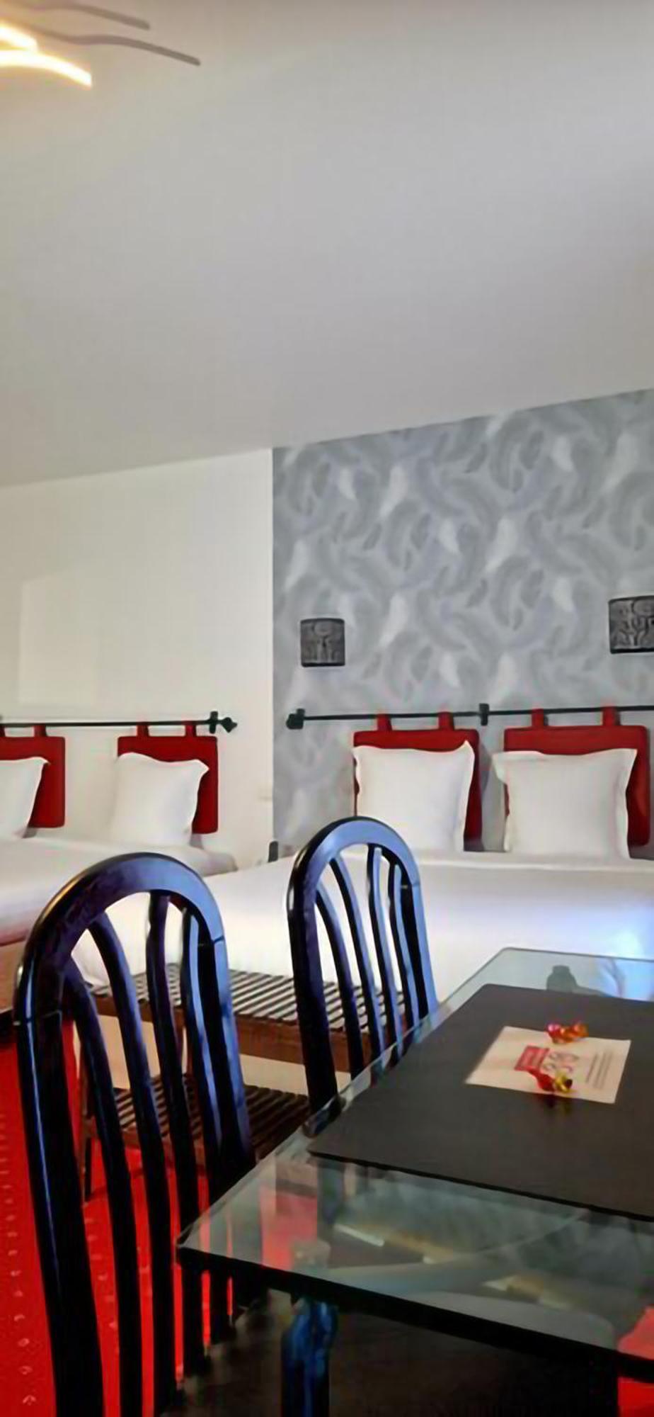 Brit Hotel Essentiel Pontivy Robic Exterior photo