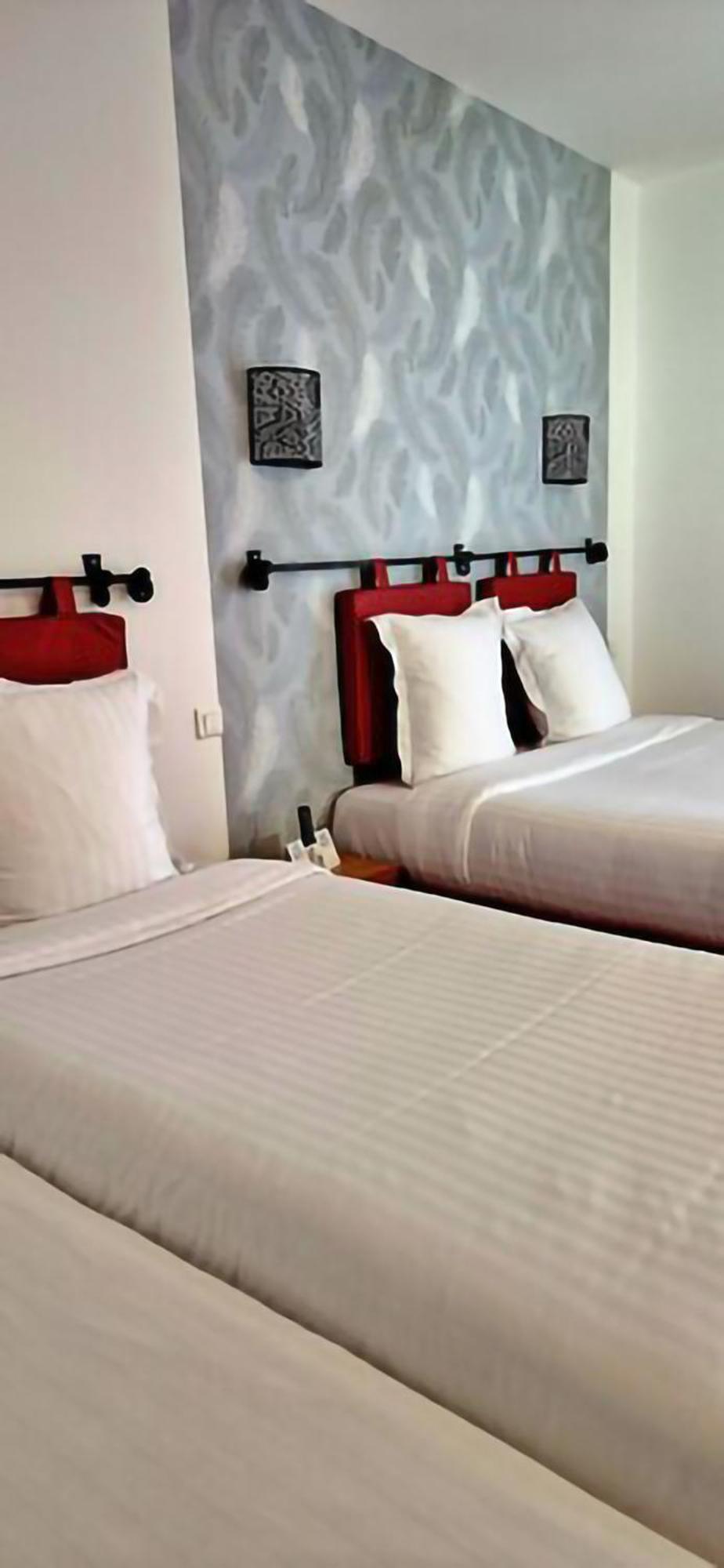 Brit Hotel Essentiel Pontivy Robic Exterior photo