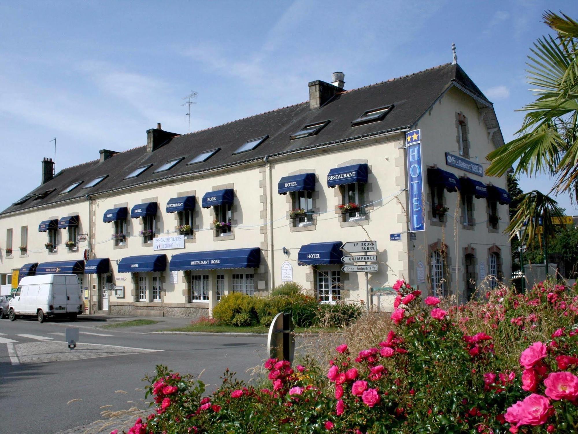 Brit Hotel Essentiel Pontivy Robic Exterior photo