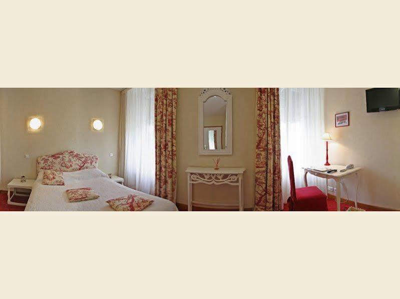 Brit Hotel Essentiel Pontivy Robic Exterior photo