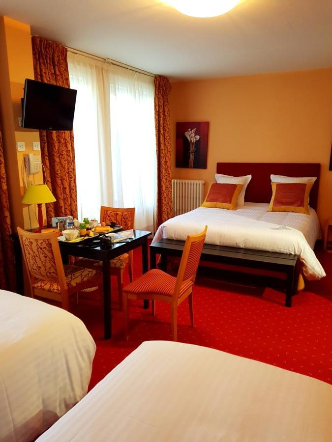 Brit Hotel Essentiel Pontivy Robic Exterior photo